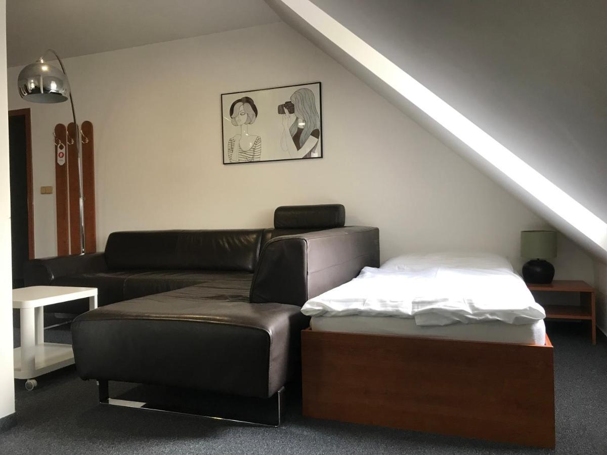 Rozmaryn Rooms&Apartments Rakovník Zewnętrze zdjęcie