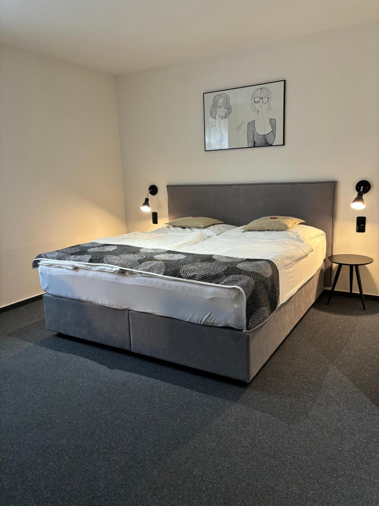 Rozmaryn Rooms&Apartments Rakovník Zewnętrze zdjęcie