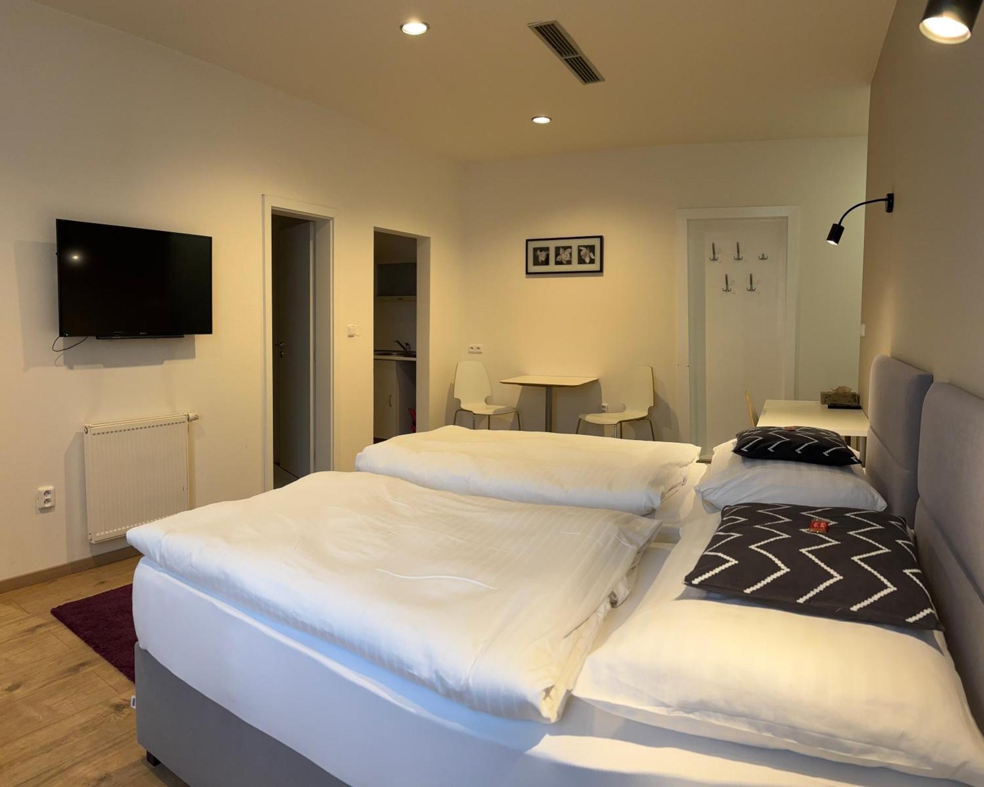 Rozmaryn Rooms&Apartments Rakovník Zewnętrze zdjęcie