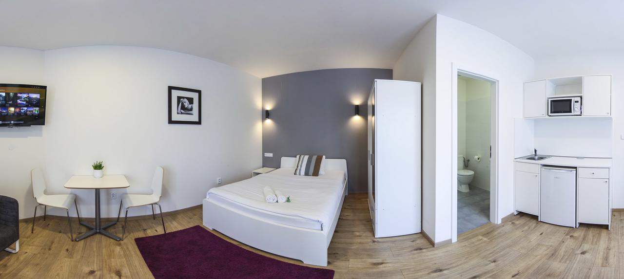 Rozmaryn Rooms&Apartments Rakovník Zewnętrze zdjęcie